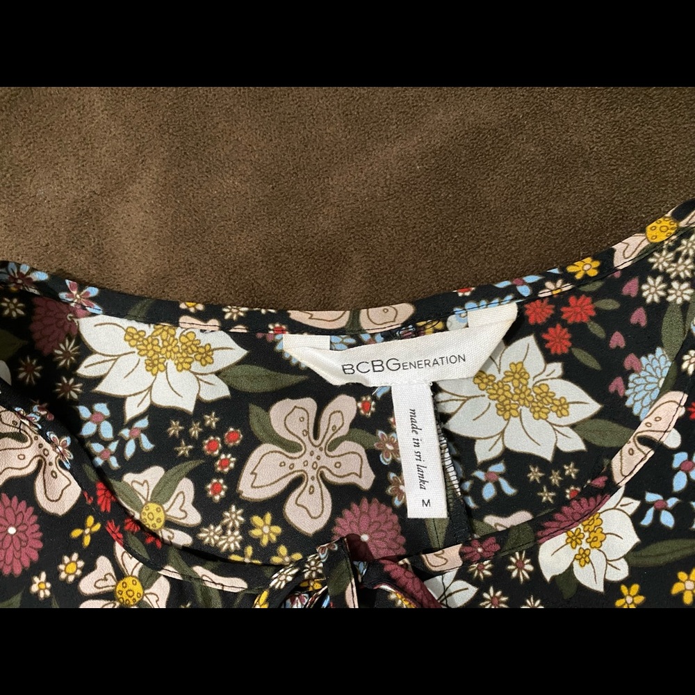 BCBG Generation Blouse - Picture 2 of 4